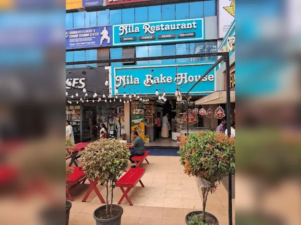 Nila Restaurant in Ottapalam serving Kerala cuisine, seafood, and family meals.