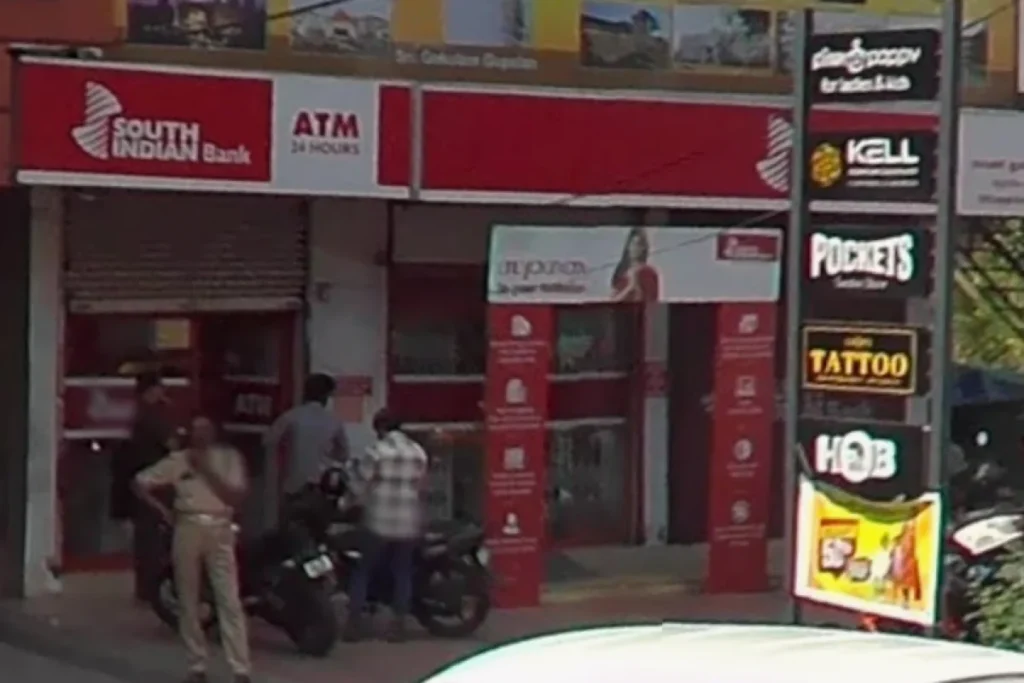 South Indian Bank branch offering personal and business banking in Ottapalam.Banks and ATMs in Ottapalam.